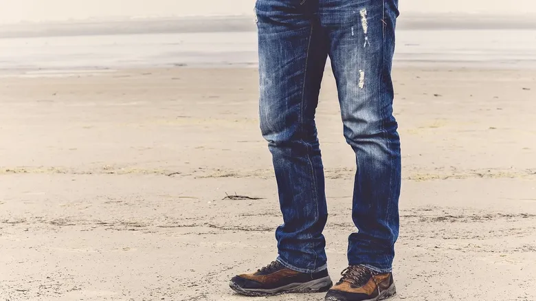 How To Wear Basketball Shoes With Jeans